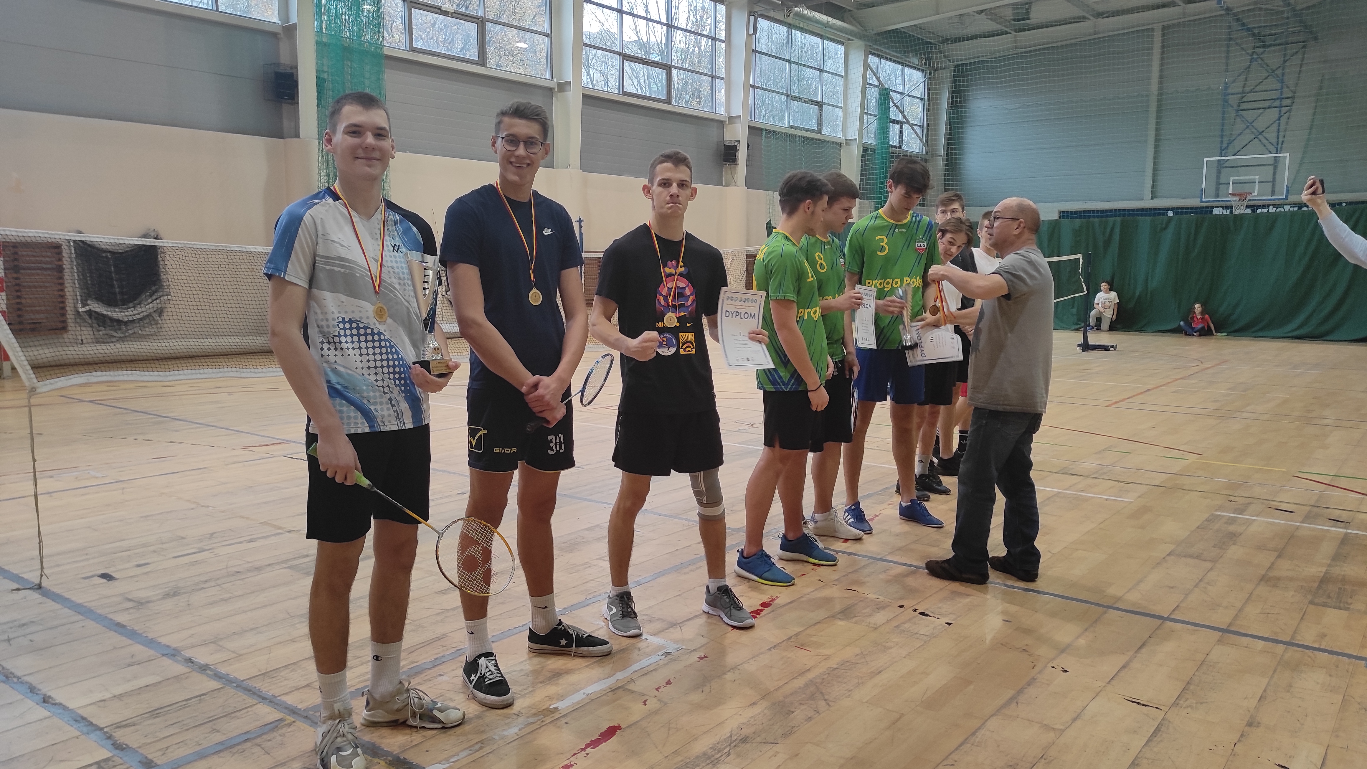 badmington 9 11 22 5